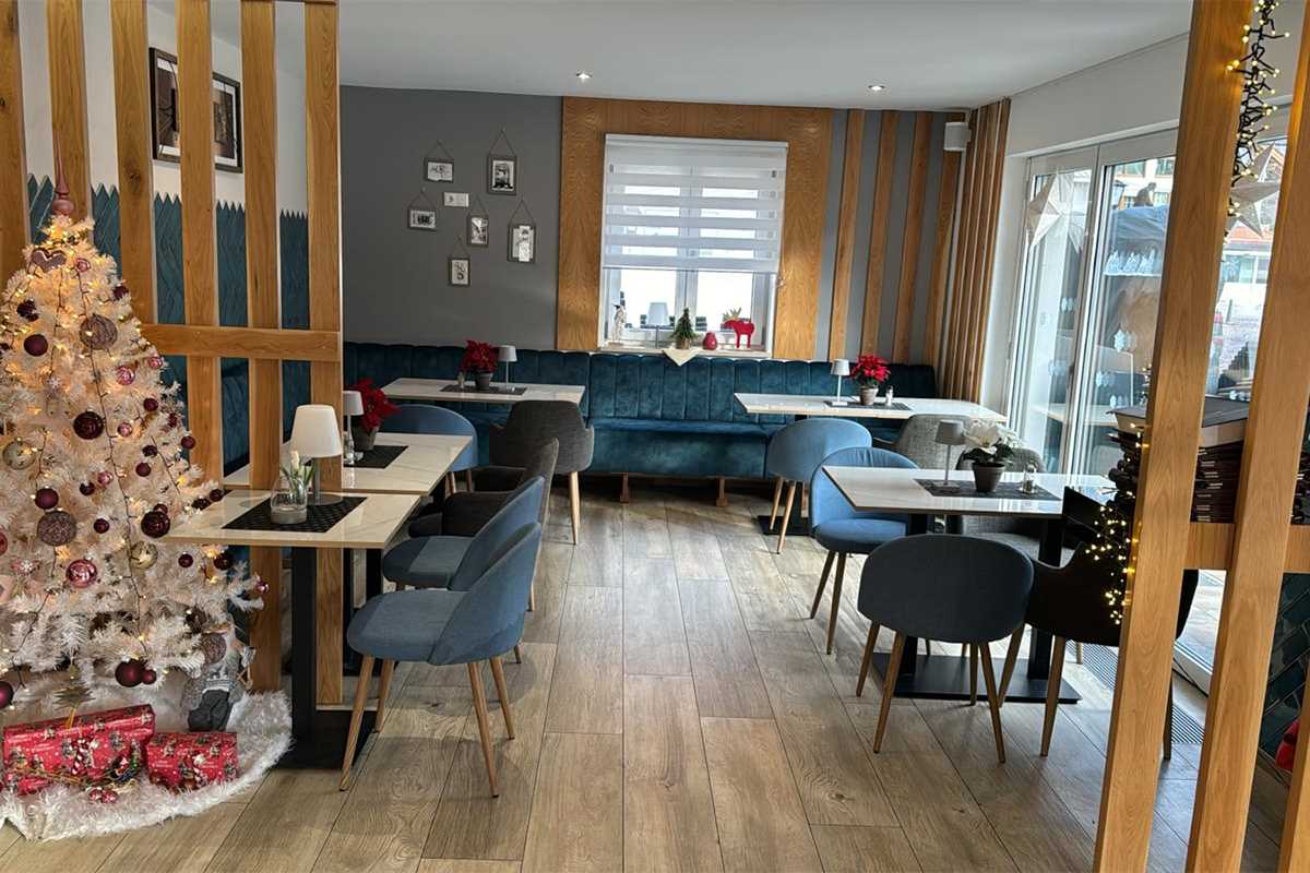 Cafe-Bistro-Restaurant82