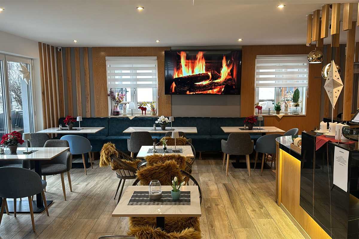 Cafe-Bistro-Restaurant83